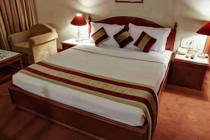 Room 10 of 65
