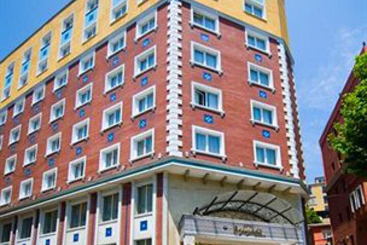 Hotel Aziyade (***)