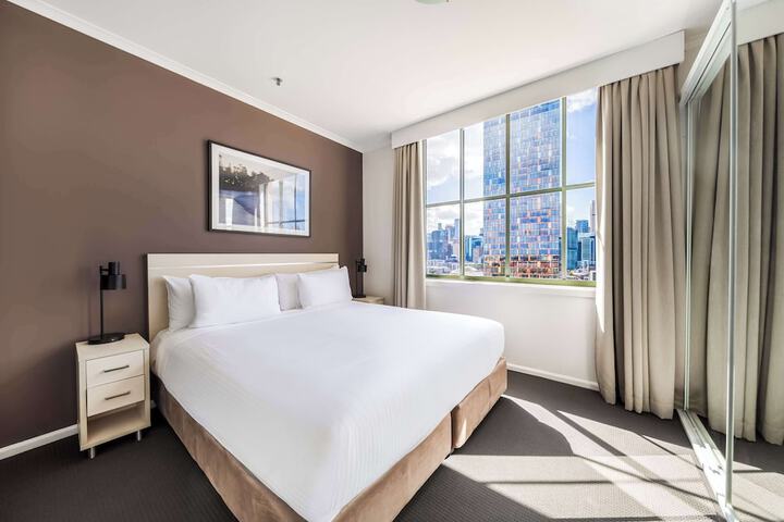 Room 104 of 190