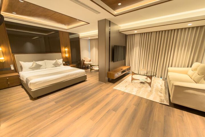 Room 29 of 53