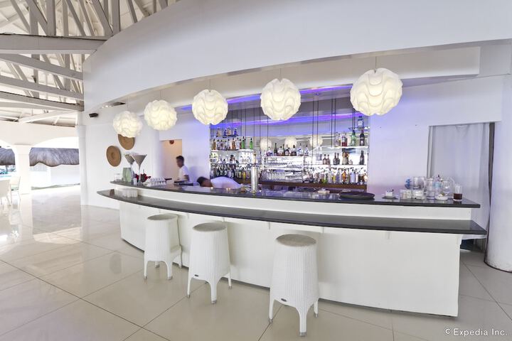 Lounge 133 of 164