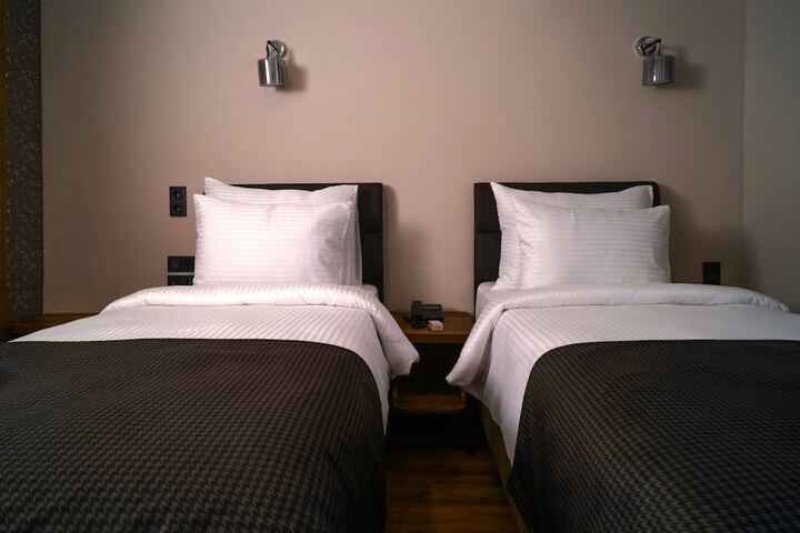 Room 7 of 23