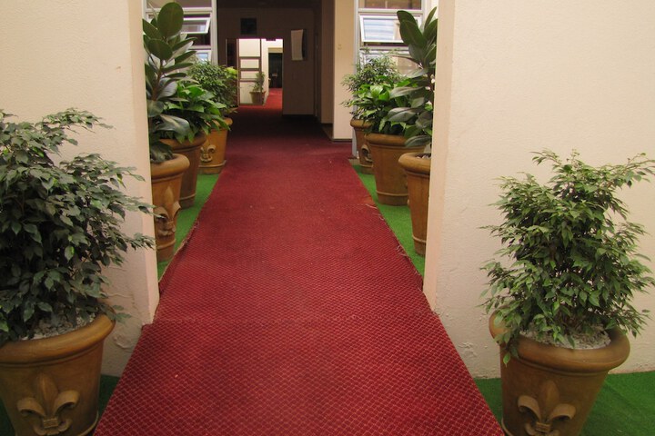 Ballroom/Hall 25 of 38