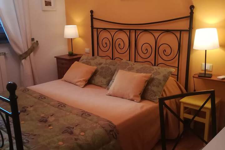 Room 25 of 27