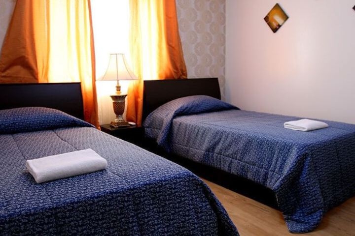 Room 2 of 28
