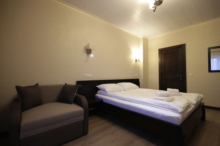 Room 16 of 63