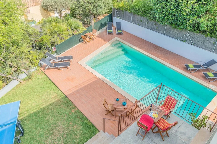 Pool 11 of 14