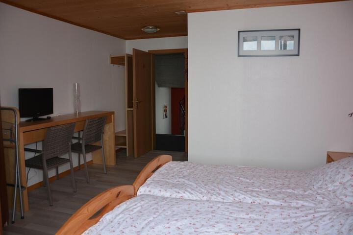 Room 19 of 64