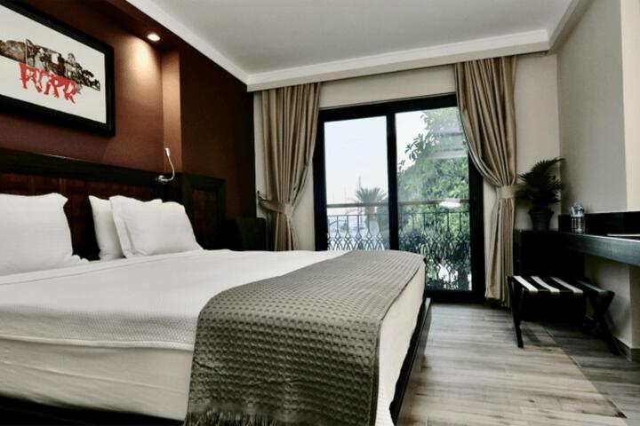 Room 47 of 54