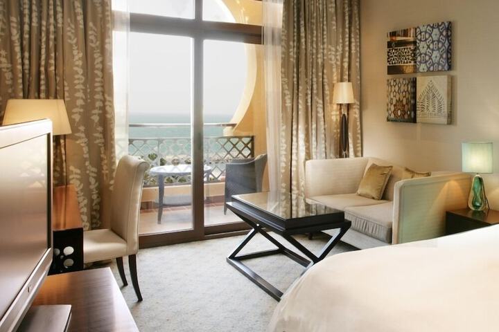 Room 54 of 83