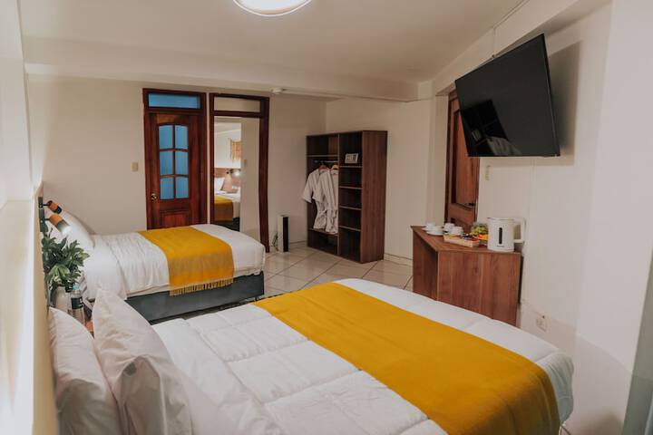 Room 12 of 28