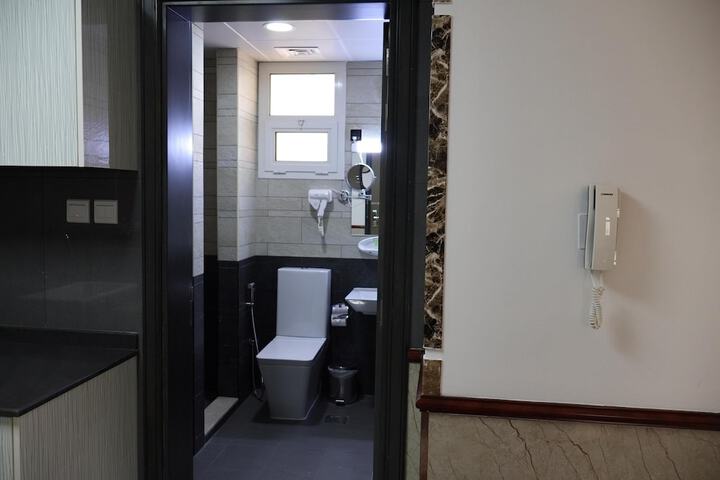 Room 16 of 25