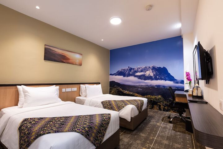 Room 17 of 42