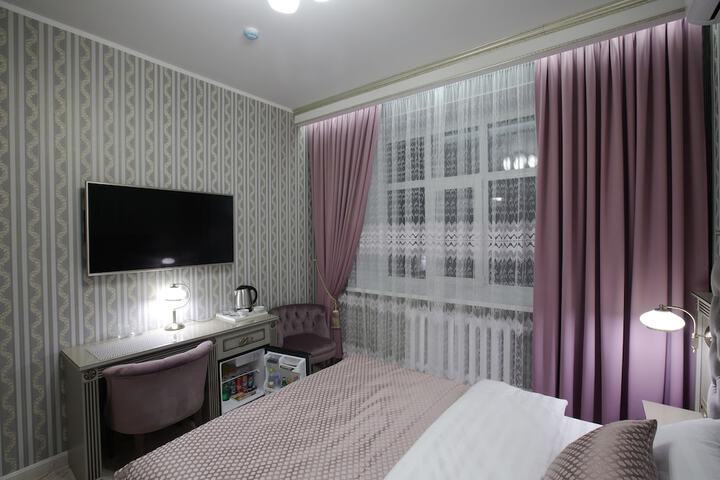 Room 9 of 56
