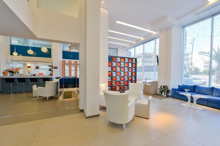 Hotel Lobby