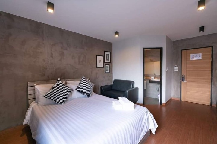 Room 6 of 57