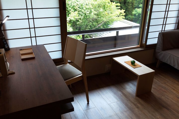Room 25 of 129