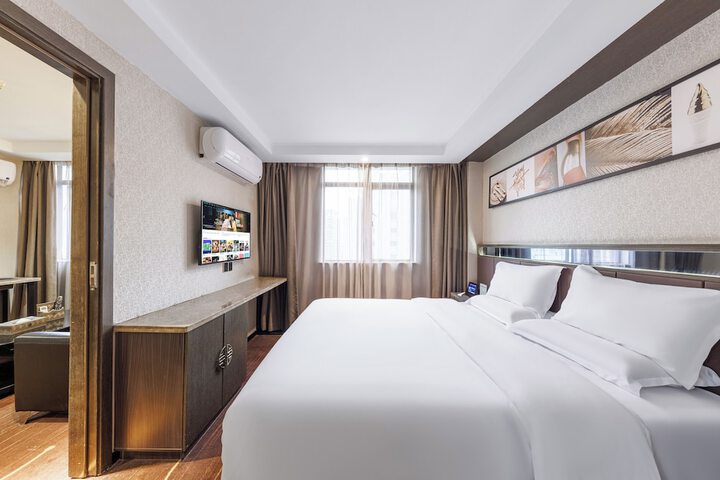 Room 31 of 53