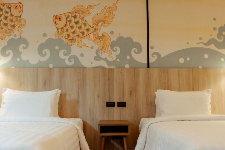 Room 3 of 49