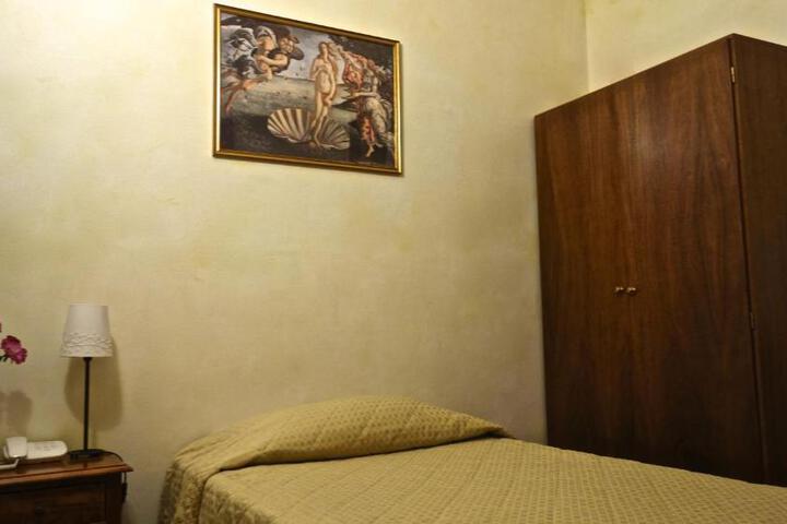 Photo 24