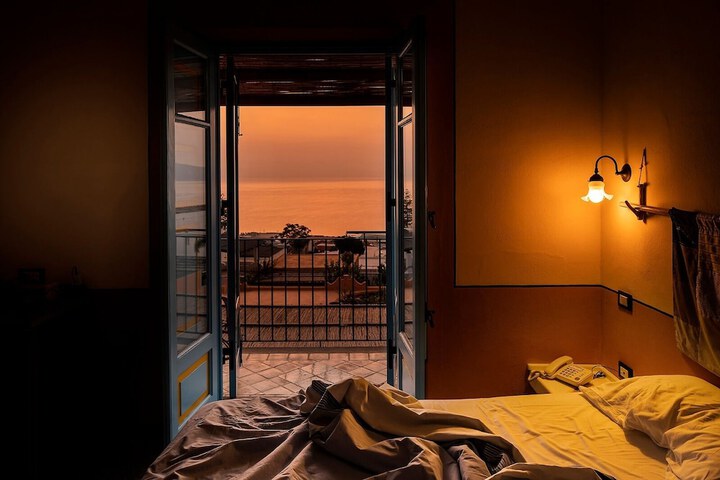 Room 14 of 78