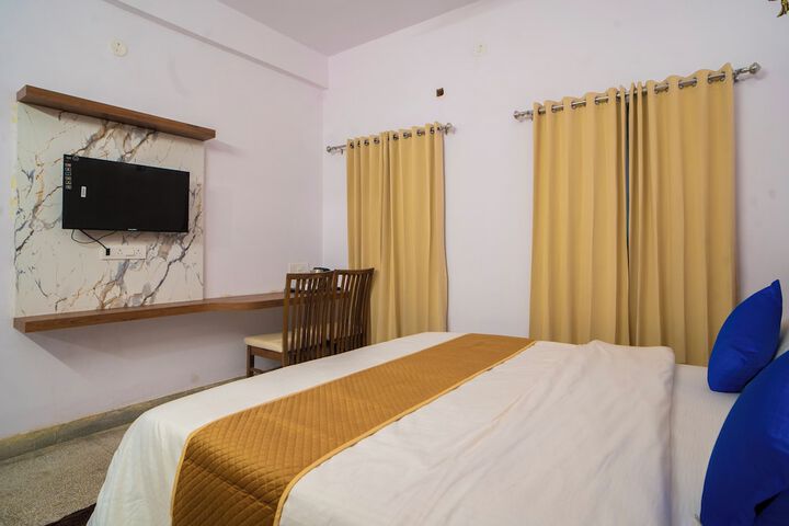 Room 4 of 39