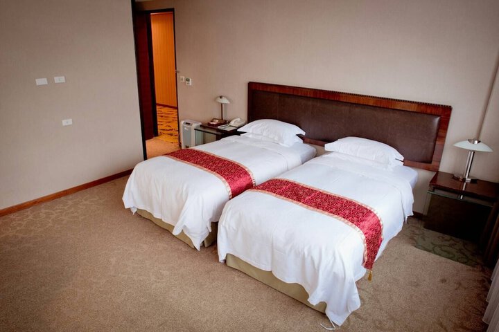 Room 10 of 41