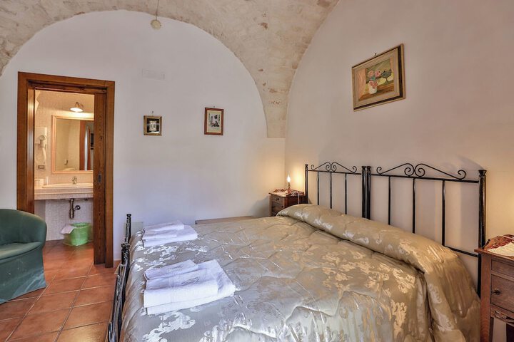 Room 40 of 89
