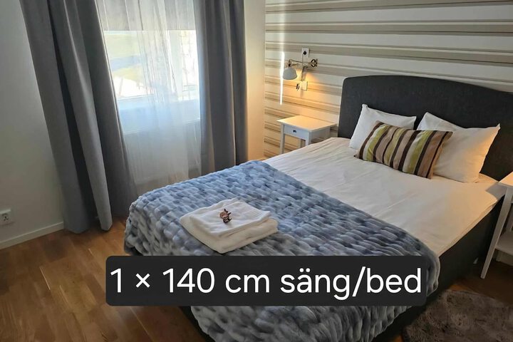 Room 16 of 38