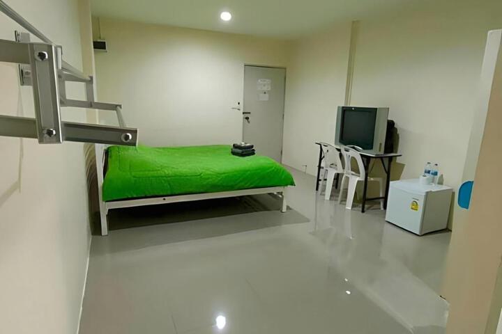 Photo 12