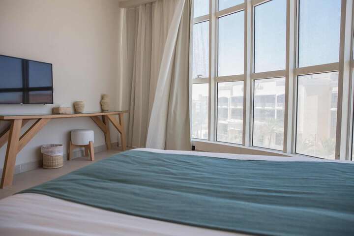 Room 52 of 307