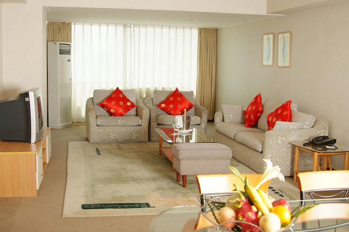 Room 18 of 42