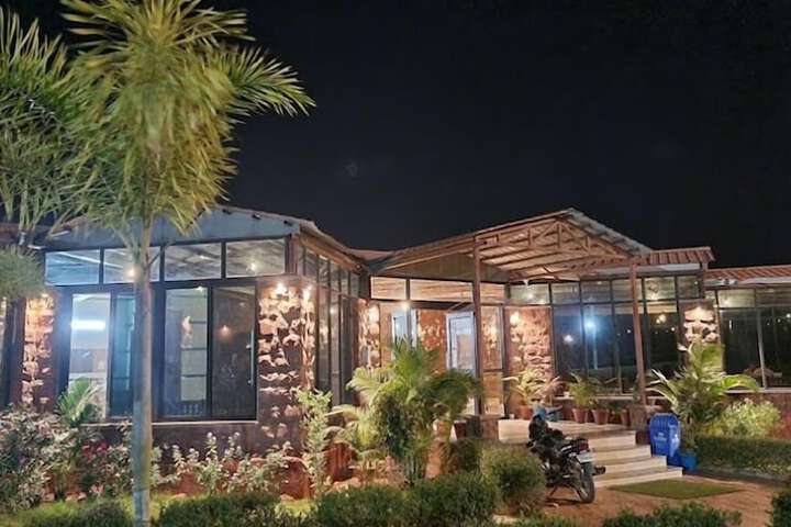 Hotel 5 of 6