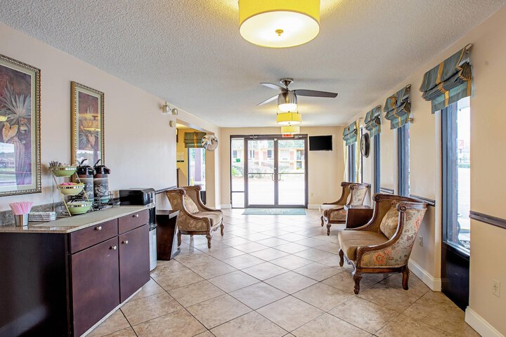 Guest Lobby