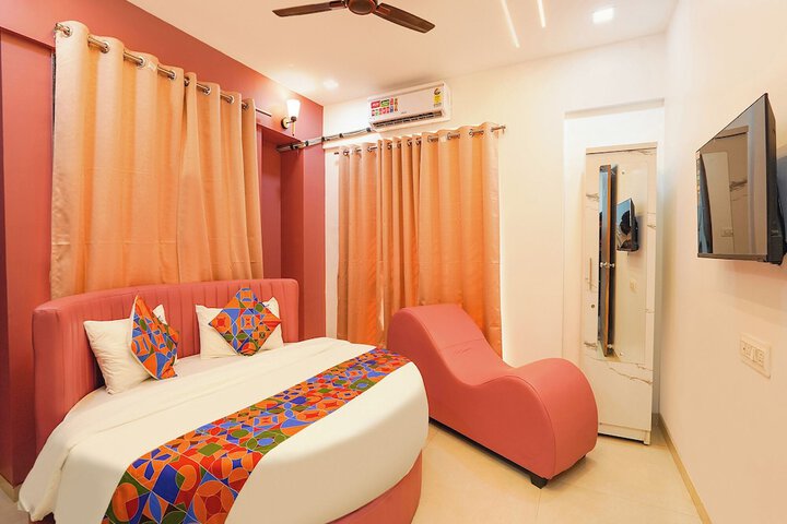 Room 20 of 29