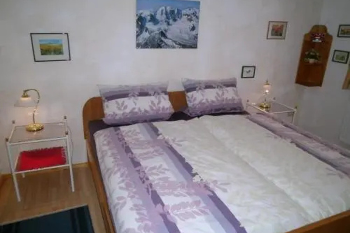 Room 3 of 17