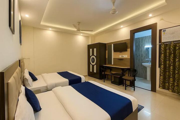 Room 32 of 57