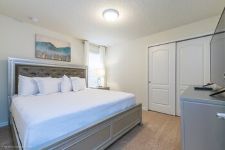 Room 185 of 199