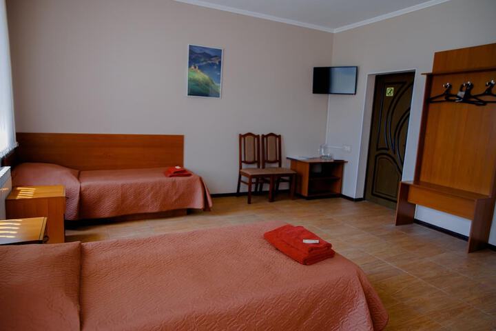 Room 17 of 36
