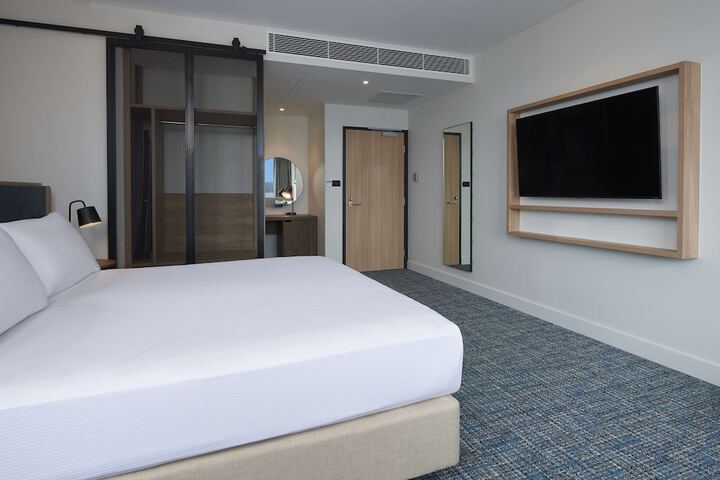 Room 12 of 51