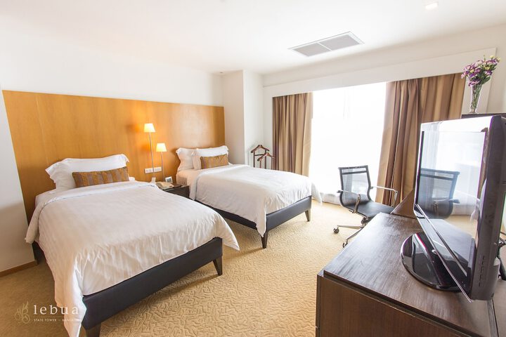 Room 17 of 206