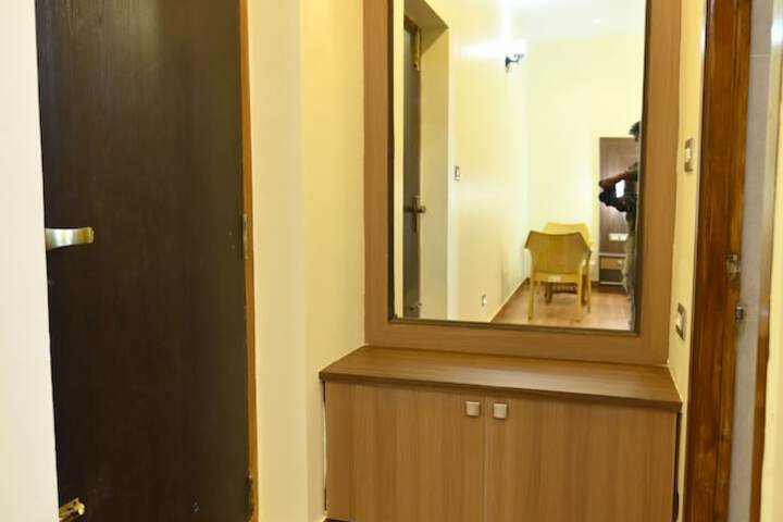Room 9 of 35