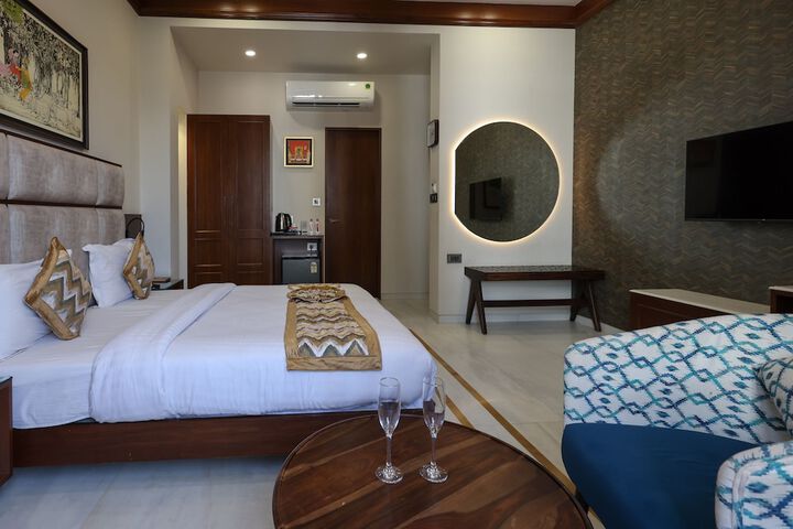 Vrinda Hotel