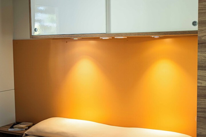 Room 71 of 243