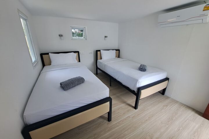 Room 26 of 49