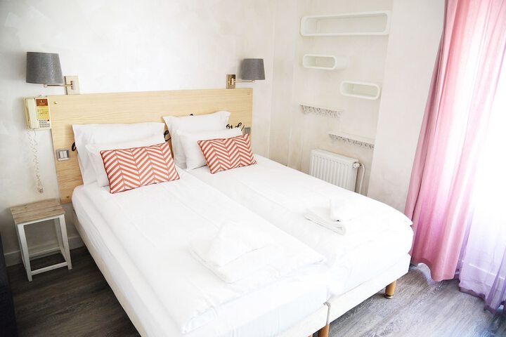 Room 34 of 101