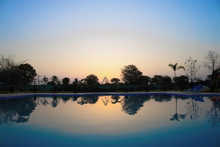 Pool 54 of 139