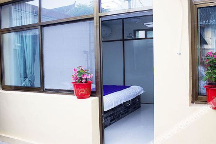 Hotel 1 of 8