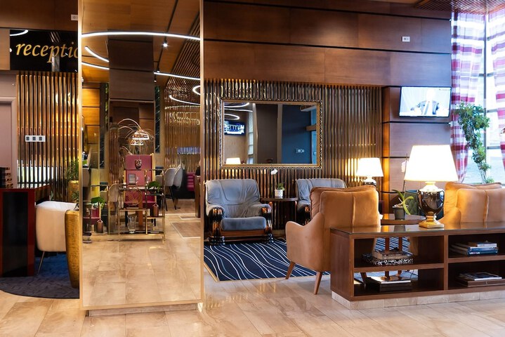 Guest Lobby
