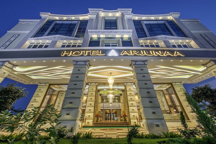 Hotel 37 of 42